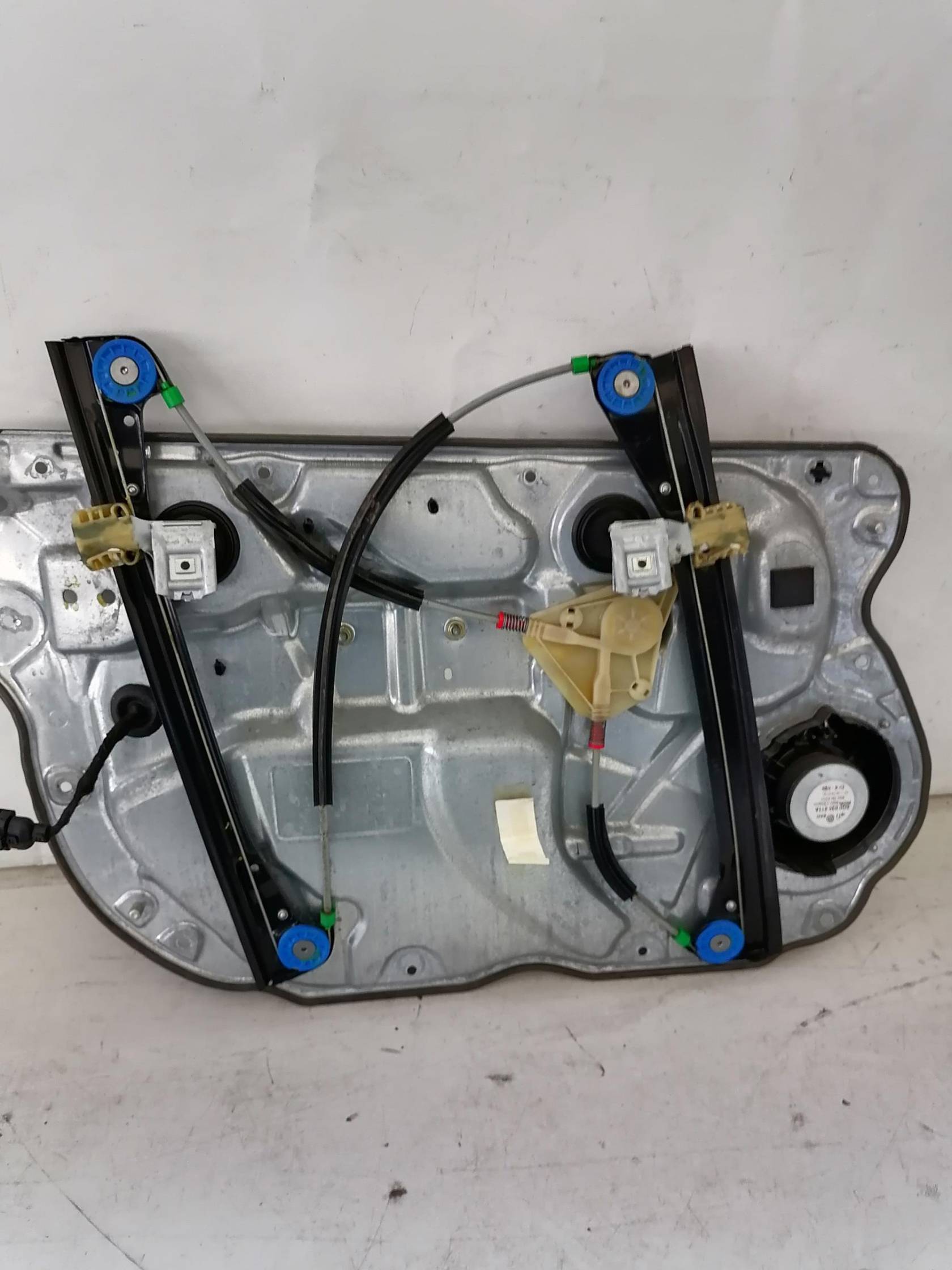 Alzacristallo elettr. porta ant. dx.